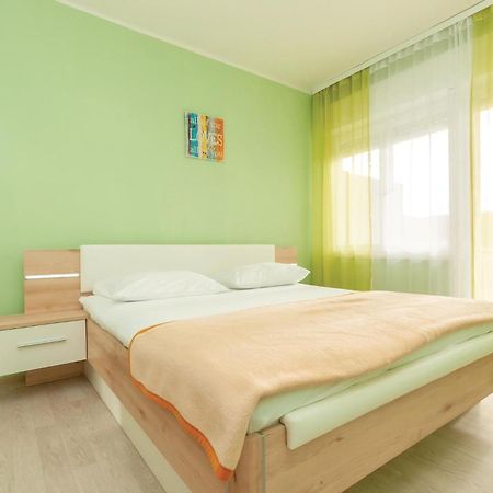 Cozy Home In Dolac With Kitchen Primosten Ngoại thất bức ảnh