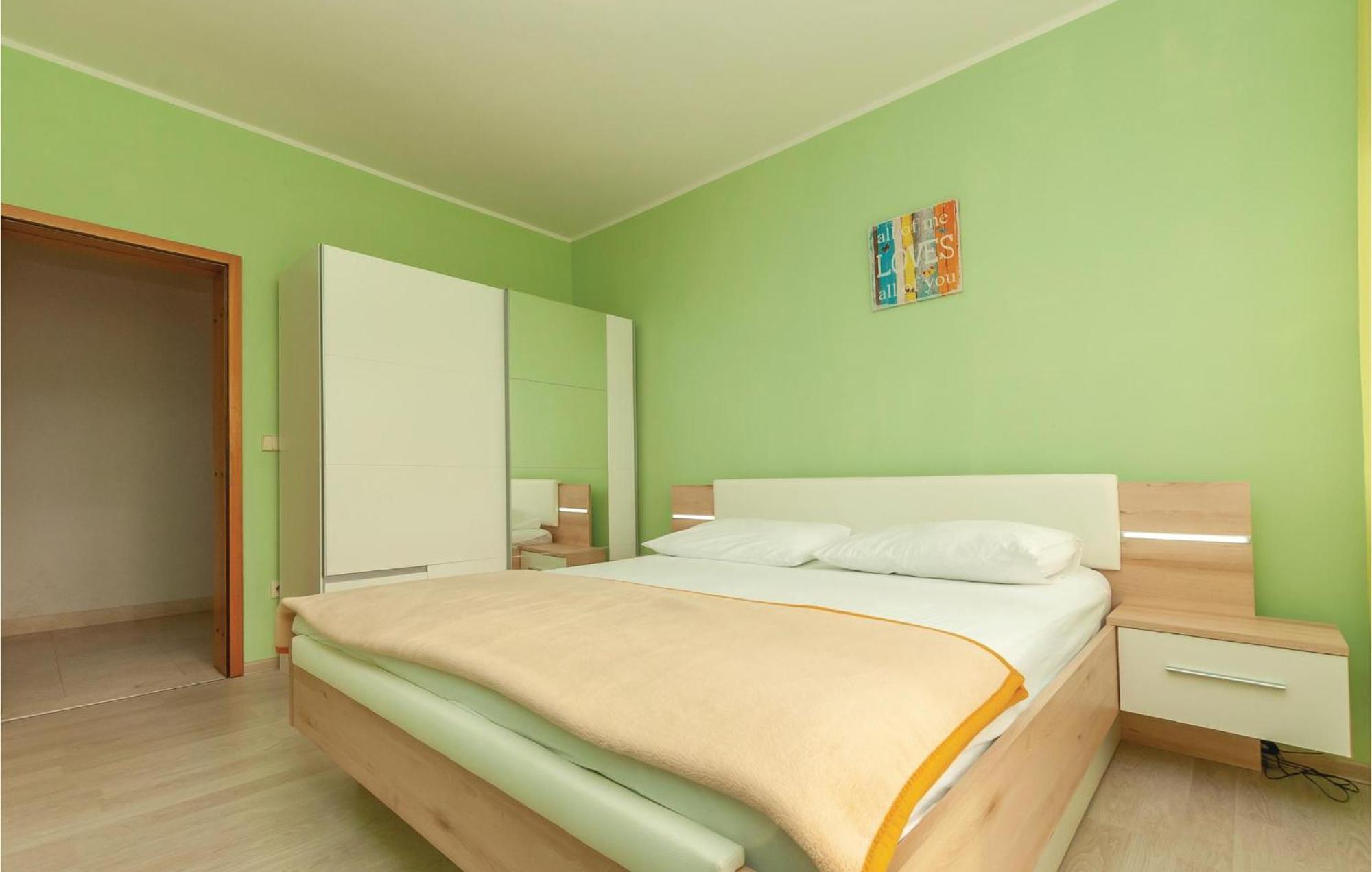 Cozy Home In Dolac With Kitchen Primosten Ngoại thất bức ảnh